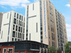 Pengenalan Pabrik Paus Biru